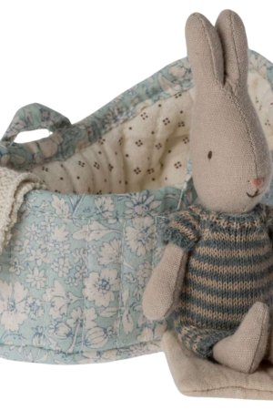Maileg. Bunny in carry cot, Micro blauw