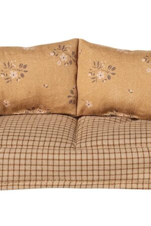 Maileg couch mouse mable