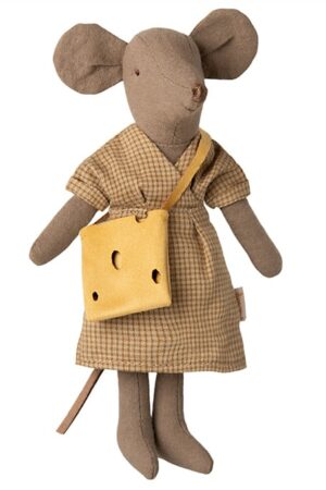 Mum mouse light brown